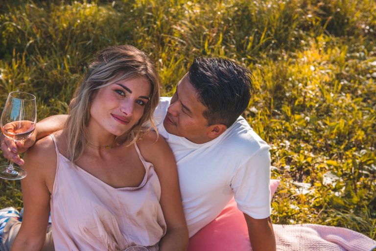 AN SOFIE&MAN VERLOVINGSSHOOT VELD PICKNICK 34