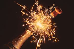 Silvester zu Hause feiern – 6 Tipps für deine perfekte Silvesterparty
